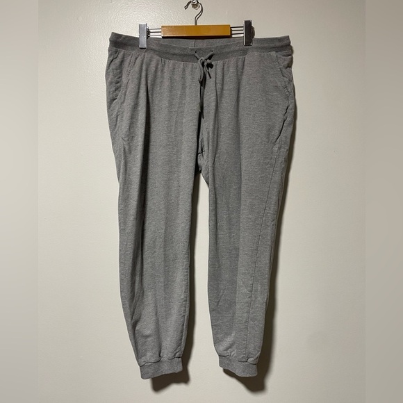 ASOS  DESIGN Maternity Grey Jogger Pants - Size 14 - Picture 2 of 7